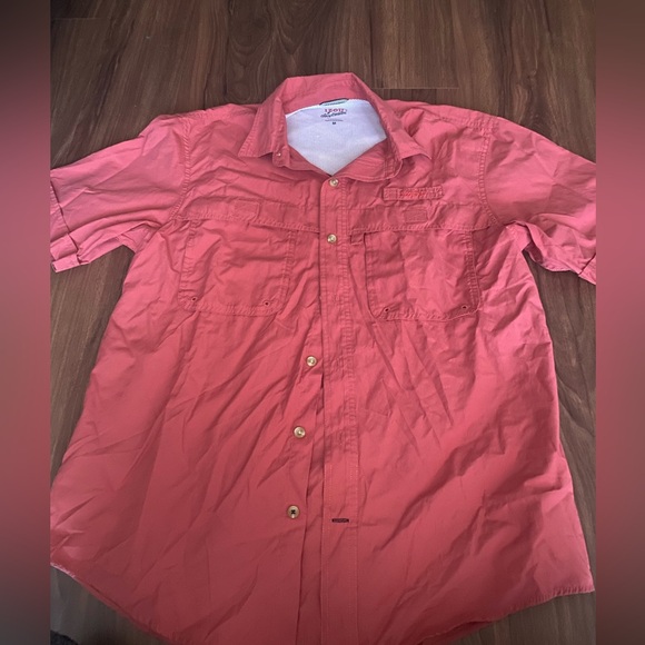 IZOD Men’s Shirt - Picture 1 of 3